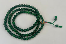 Load image into Gallery viewer, Green Aventurine 108 Bead Mala-Meditation Prayer with Guru Bead- Heart Chakra Healing, Prosperity Jewelry Gift with Silk pouch