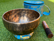 Load image into Gallery viewer, Singing bowl-Full Moon Healing Handmade Singing bowl Gift Set-15.5 cm
