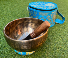Load image into Gallery viewer, Singing bowl-Full Moon Healing Handmade Singing bowl Gift Set-15.5 cm