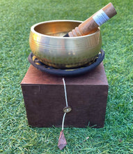 Load image into Gallery viewer, Singing Bowl-10.5 cm-Gift Set