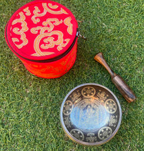 Load image into Gallery viewer, 9cm Tibetan Singing Bowl Gift Set