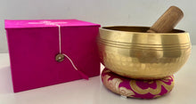Load image into Gallery viewer, Singing Bowl-13 cm-Hand beaten Gift Set