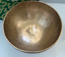 Load image into Gallery viewer, Singing Bowl-20.5 cm-Handmade Meditation Bowl