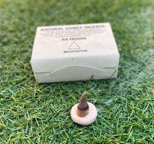 Load image into Gallery viewer, Natural Cones Incense-25 Cones with Stand