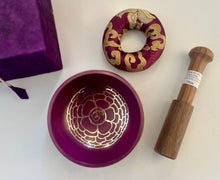 Load image into Gallery viewer, Singing bowl Gift Set-Pink-9 cm