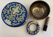 Load image into Gallery viewer, Singing Bowl Gift Set-Healing Meditation bowl-Handmade-15 cm-Om Mani Padme Hum