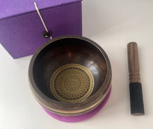 Load image into Gallery viewer, Tibetan Singing bowl-Gift Set-10 cm-Sacred Geometry-Mindfulness Gifts