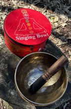 Load image into Gallery viewer, Singing Bowl Gift Set-Healing Meditation bowl-Handmade-16 cm-Endless Knot