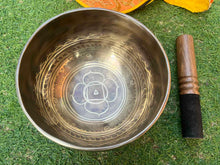 Load image into Gallery viewer, Singing Bowl Gift Set-Handmade Meditation Bowl-15 cm-Chakra Healing Bowl