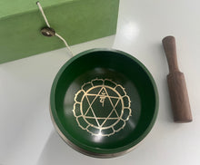 Load image into Gallery viewer, Singing bowl Gift Set-Green-9 cm