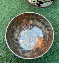 Load image into Gallery viewer, Singing Bowl Gift Set-Healing Sound bowl-Handmade-16 cm