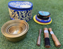 Load image into Gallery viewer, singing bowl chakra set