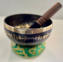 Load image into Gallery viewer, Singing bowl Handmade