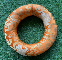 Load image into Gallery viewer, Singing bowl-Ring Cushions-Red-20 cm