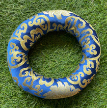 Load image into Gallery viewer, Singing bowl-Ring Cushions-Red-20 cm