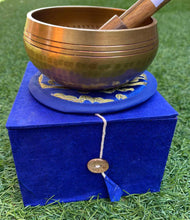 Load image into Gallery viewer, Singing Bowl-10.5 cm-Gift Set