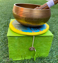 Load image into Gallery viewer, Singing Bowl-10.5 cm-Gift Set