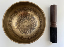 Load image into Gallery viewer, tibetan singing bowl