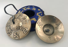 Load image into Gallery viewer, Tingsha bell with Case