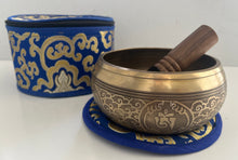 Load image into Gallery viewer, Singing bowl Gift Set-13 cm-Buddha Carved
