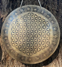 Load image into Gallery viewer, Gong with Beater-Flower of Life-40 cm-Percussion Instrument-Sacred Geometry
