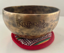 Load image into Gallery viewer, Singing bowl-Full Moon Healing Handmade Singing bowl
