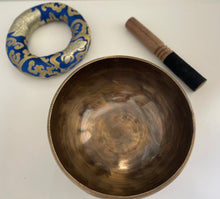 Load image into Gallery viewer, Singing Bowl-Full Moon Handmade Meditation Bowl-18 cm-Chakra Healing Bowl

