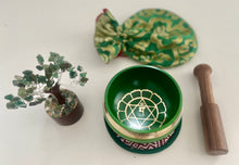 Load image into Gallery viewer, Meditation Gift Set | Singing Bowl, Green Aventurine Crystal Tree Bundle | Sound Healing Gift
