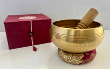 Load image into Gallery viewer, Singing Bowl-13 cm-Hand beaten Gift Set
