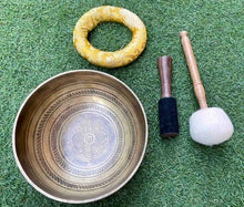 Load image into Gallery viewer, handmade singing bowl double dorje bajra
