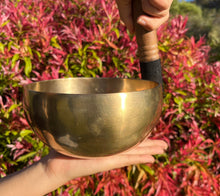 Load image into Gallery viewer, Singing Bowl-16 cm-Handmade Meditation Bowl
