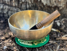 Load image into Gallery viewer, Singing Bowl-18 cm-Heart Chakra F Note-Handmade Meditation Bowl
