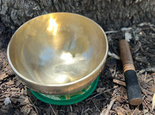 Load image into Gallery viewer, Singing Bowl-18 cm-Heart Chakra F Note-Handmade Meditation Bowl
