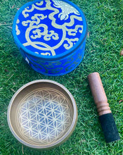 Load image into Gallery viewer, 10.5 cm Tibetan Singing Bowl Set – Flower of Life Design | Meditation Sound Bowl Gift Set with Cushion, Striker &amp; Brocade Silk Box
