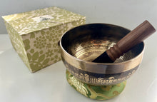 Load image into Gallery viewer, Singing Bowl Gift Set-Om Mani Padme Hum Handmade Meditation Bowl-14 cm
