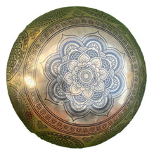 Load image into Gallery viewer, Singing bowl with feet and chakra patterns
