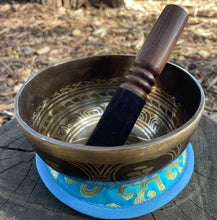 Load image into Gallery viewer, Singing bowl-Wisdom Eyes-Healing Handmade Singing bowl
