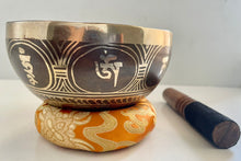 Load image into Gallery viewer, Singing Bowl-14.5 cm-Handmade-Endless Knot-Chakra Healing Bowl
