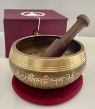 Load image into Gallery viewer, Singing bowl-Gift Set-Sound Healing-Chakra Balance-Yoga-Reiki
