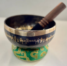 Load image into Gallery viewer, Singing bowl Handmade
