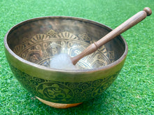 Load image into Gallery viewer, Singing Bowl-23.5 cm-Handmade Healing bowl-Meditation bowl-Handmade in Nepal
