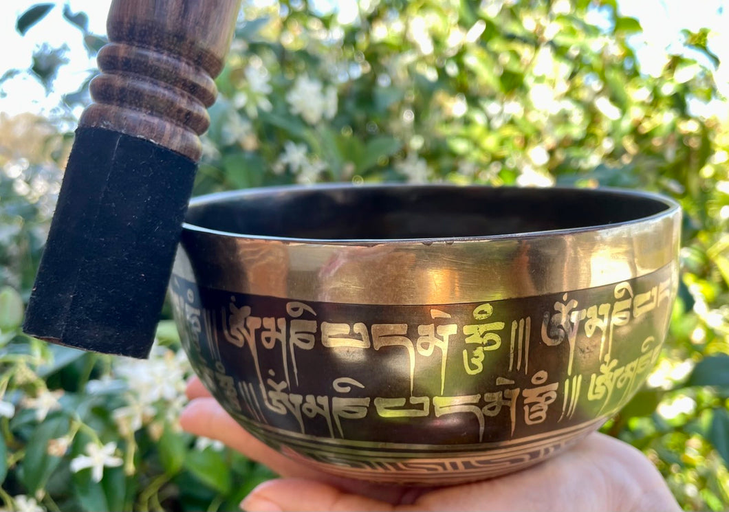 Singing Bowl-14 cm-Handmade-Om Mani Padme Hum-Chakra Healing Bowl