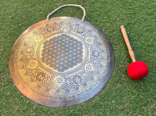Load image into Gallery viewer, Wind Gong with Flower of life design
