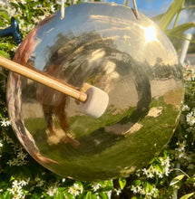 Load image into Gallery viewer, Wind Gong-46 cm diameter-Percussion Instrument
