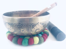 Load image into Gallery viewer, Singing bowl-Flower of Life-Hand hammered-20 cm
