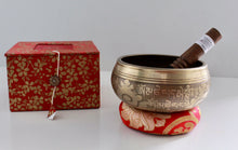 Load image into Gallery viewer, Singing bowl-Gift Set-Buddha Carved-Himalayan
