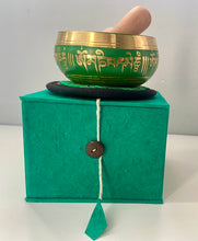 Load image into Gallery viewer, Singing Bowl-Gift Set-Green-9 cm
