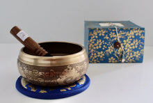 Load image into Gallery viewer, Singing bowl-OM-Gift Set-Himalayan
